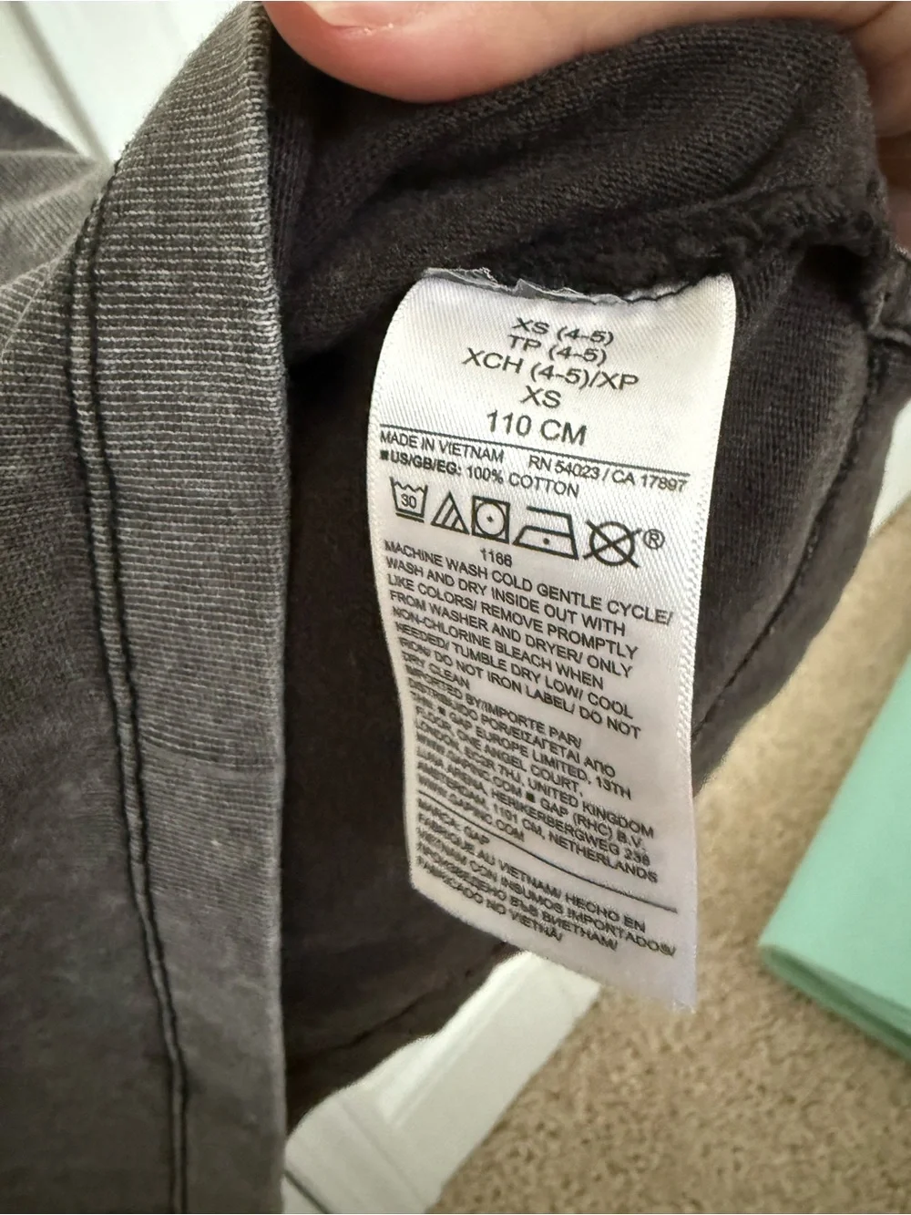Gap boys size 4-5  Washed Black Short-Sleeve Tee. NWOT